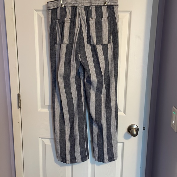 Old Navy drawstring pants sz med, grayish blue and white. - Picture 2 of 5